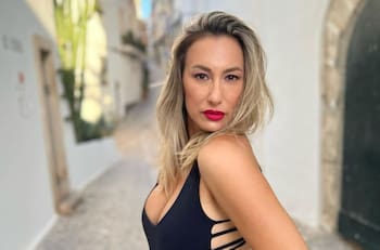 Vive en Ibiza, disfruta de la playa y vende casas: La nueva y paradisiaca vida de Andrea Dellacasa