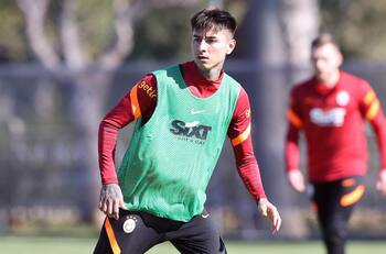 ¿Regresará a Italia?: en Fiorentina están sorprendidos por la poca continuidad de Erick Pulgar