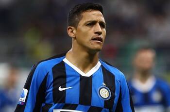 Prensa italiana sitúa a Alexis Sánchez como suplente en el retorno del fútbol