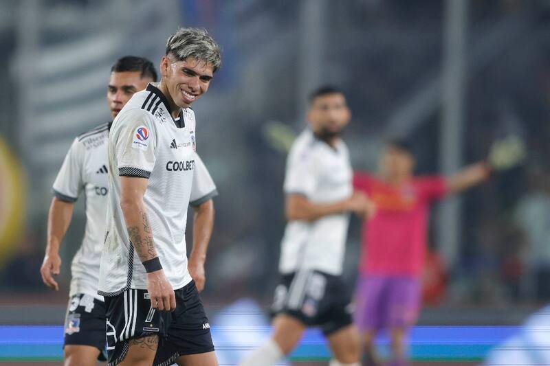 Carlos Palacios es titular indiscutido para Jorge Almirón. Foto: Aton.m