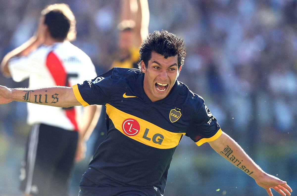 A 10 años del día que Gary Medel se consagró con dos golazos en el superclásico argentino