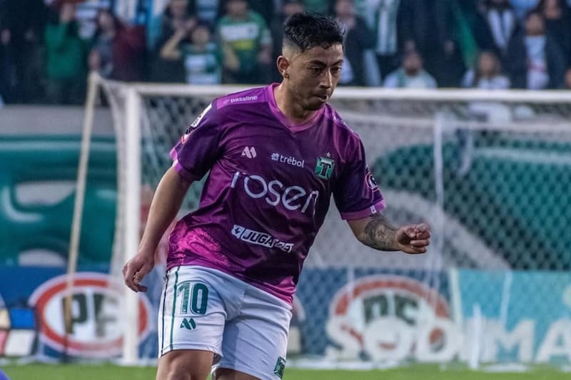 El volante fue presentado en su nuevo club de Brasil. Foto: @fabianespinoza33