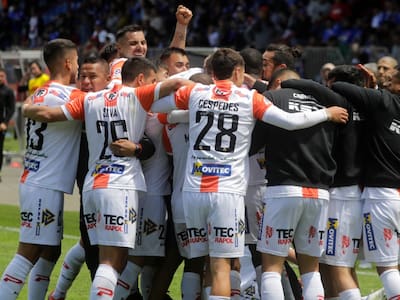 Cobresal se va del norte: los "Mineros" buscan estadio tras prohibición para jugar en El Cobre