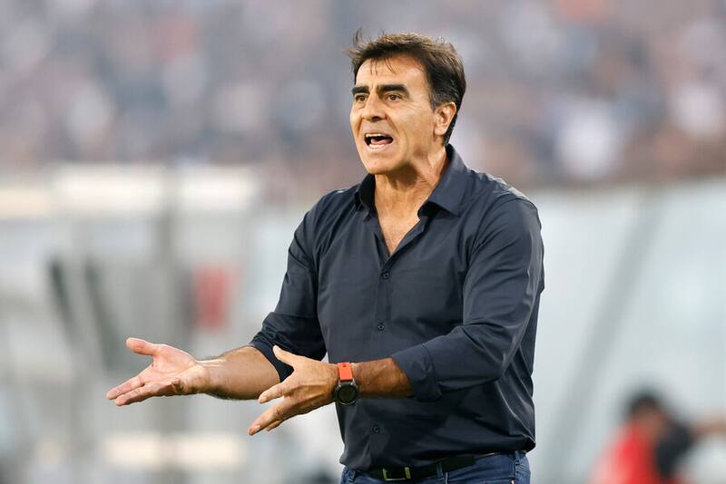 Gustavo Quinteros señaló que Jordhy Thompson volverá a vestir la camiseta de Colo Colo cuando cambie su actitud. Foto: Aton.