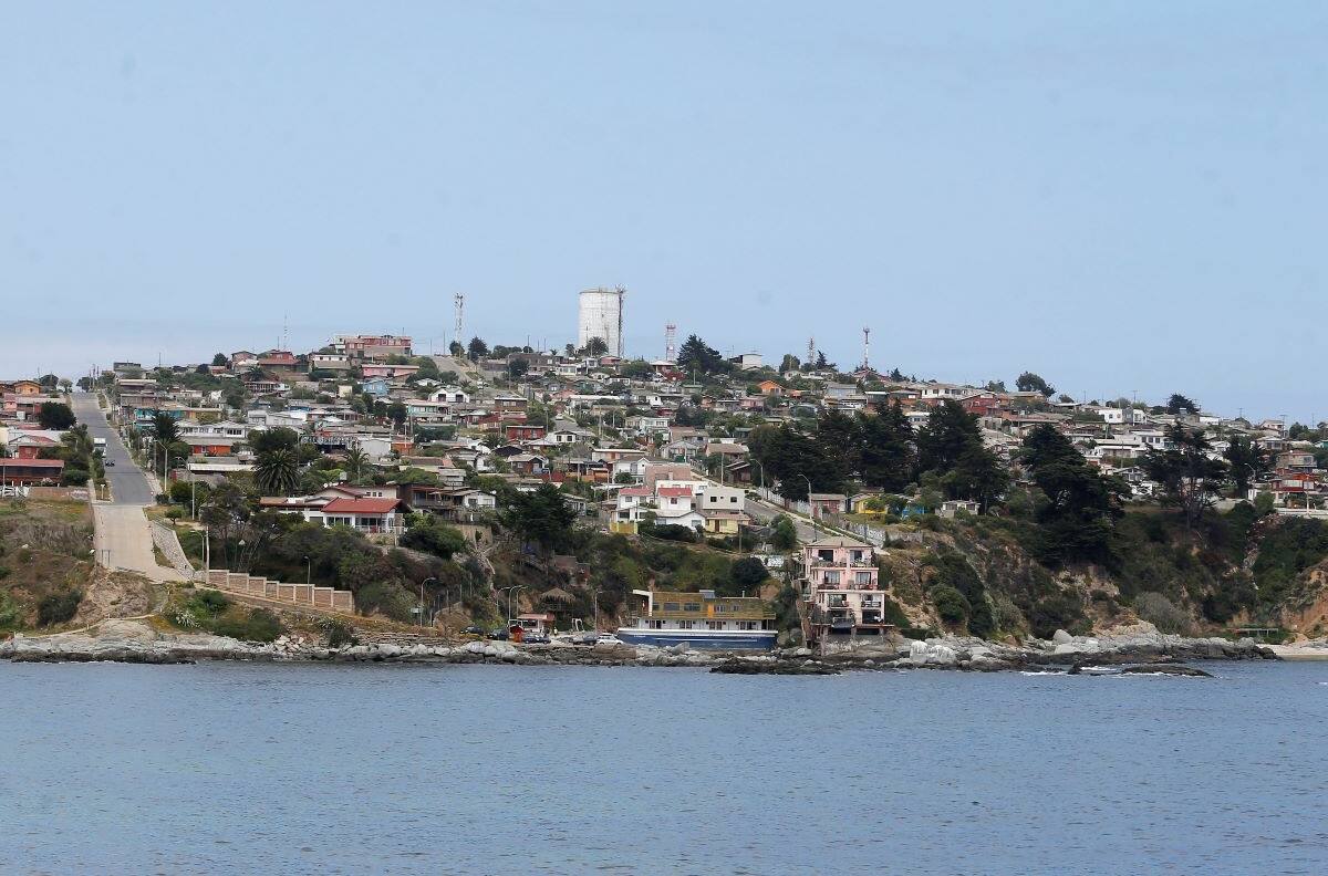 Hombre murió ahogado al intentar rescatar a su hijo en playa La Ballena de La Ligua