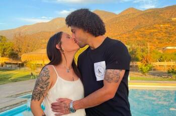 "Baby Peluca": Maxi Falcón compartió primera foto de su hijo y causó furor en hinchas de Colo Colo