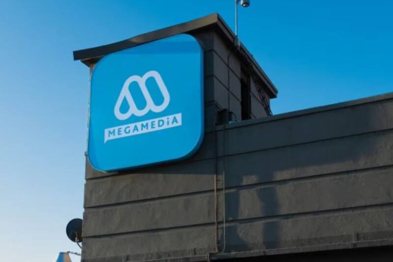 convocaría a tres potentes celebridades para su nuevo reality.