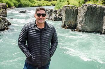 “No puedo más de la emoción”: Pancho Saavedra presenta su nuevo proyecto, “Los mares que hablan