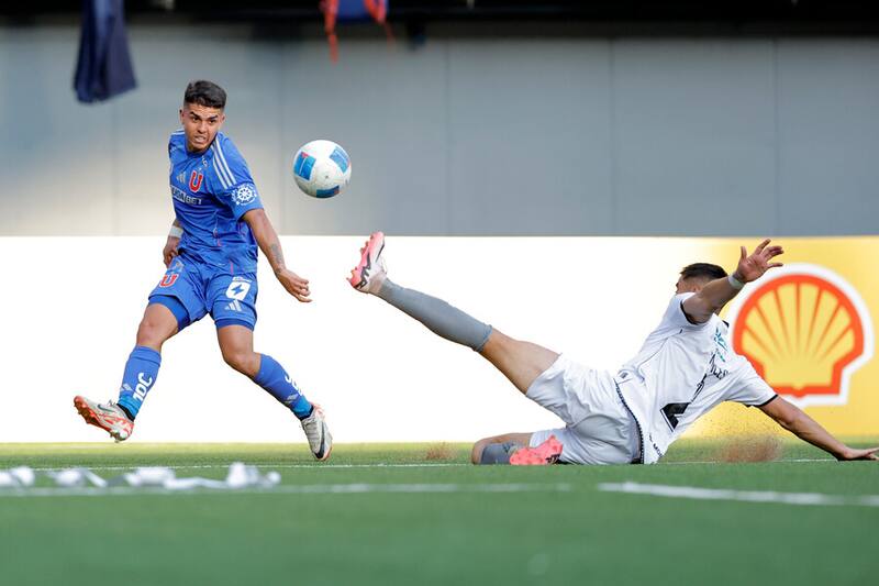 Fue titular en la victoria de la U sobre Santiago Morning. Foto: Aton.