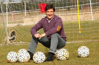 La alegría de Rubén Espinoza tras el triunfo de Colo Colo sobre Peñarol