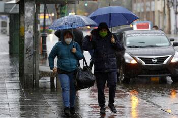 Meteorología emite alerta por precipitaciones en cinco regiones del país