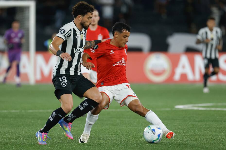 Los brasileños derrotaron 3-2 al Pincha. EFE