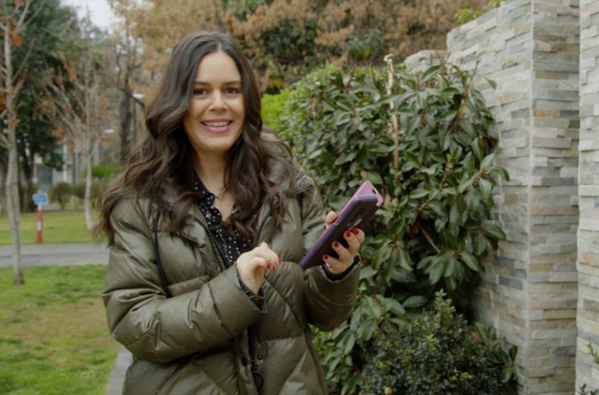 Grabado durante su embarazo: Carola Varleta estrena nuevo programa en Canal 13C, "Recetas de abuelita"