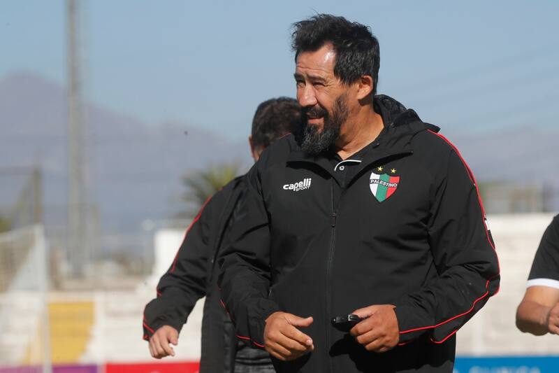 Vitamina fue el último DT de Primera División que dejó su equipo. Agencia Aton.