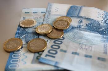 Bono 4to Medio: Revisa si tienes pendiente los $67 mil de este beneficio