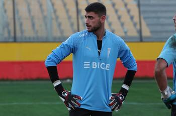 “La decisión pasa por otro ámbito”: En la UC explicaron la salida de Thomas Gillier del equipo titular