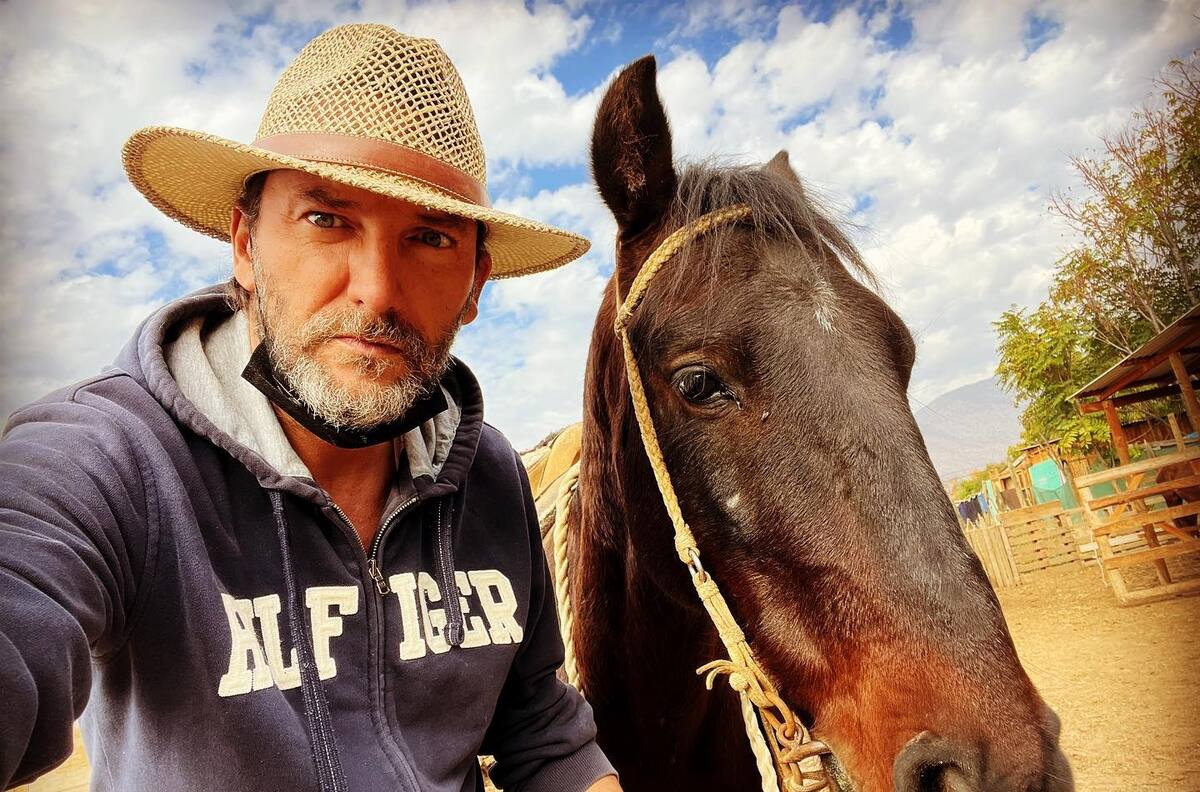 "Recarga de pilas": Daniel Fuenzalida compartió su relajante fin de semana paseando a caballo