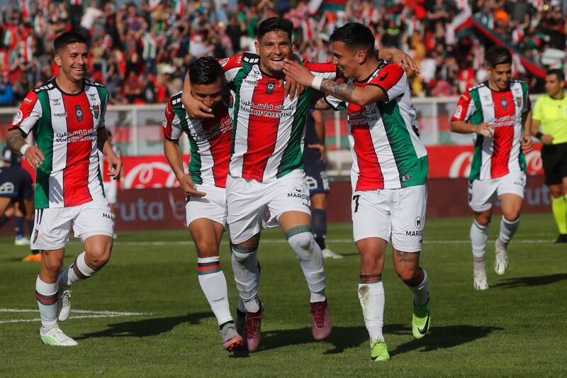 Los Baisanos golearon a Universidad Católica con gran actuación de un canterano de Colo Colo. (Foto: Agencia Aton)