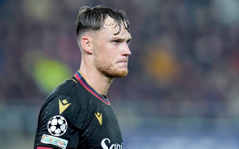 El defensa del Bologna es seguido por el Real y el Atlético.