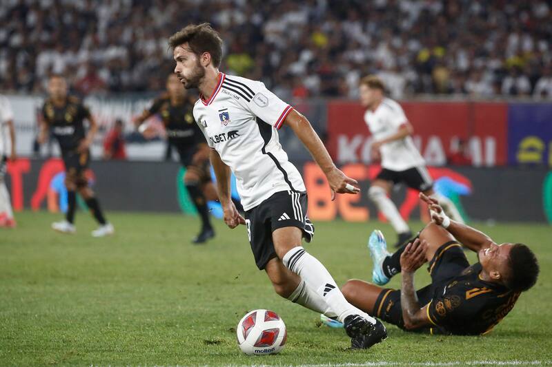 Agustín Bouzat jugó de lateral izquierdo ante Coquimbo Unido (Foto: Aton)