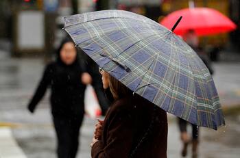 ¿Dónde lloverá este domingo 18 de febrero? Revisa el pronóstico del tiempo para todo Chile