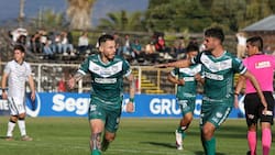 El “rockero del gol” fue presentado como estrella en su nuevo equipo de Segunda División