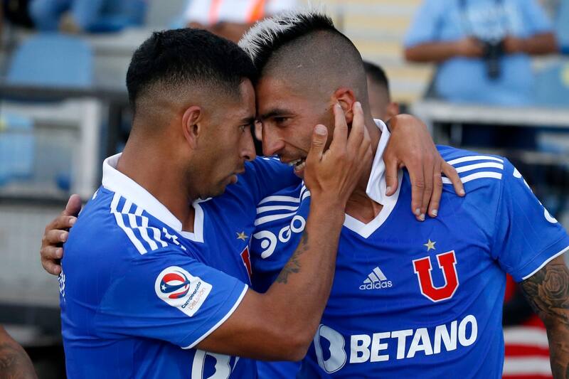 Universidad de Chile debe enfrentar hoy a Curicó Unido.