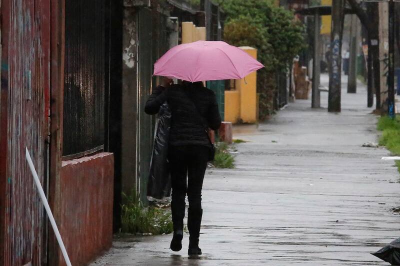 Conoce todos los detalles de estas precipitaciones que finalmente llegarán al centro de Santiago.