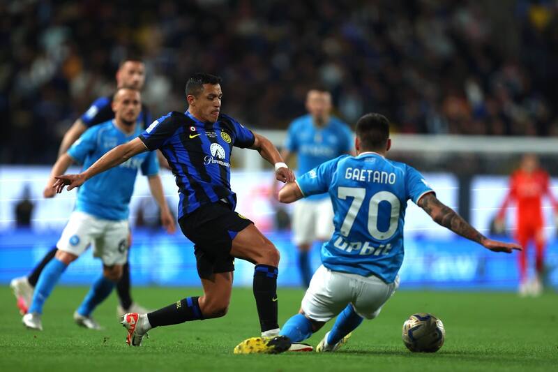 el chileno fue clave en la final de la Supercopa ante Napoli