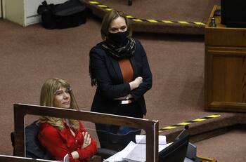 Carolina Goic denunció amenazas en redes sociales tras su rechazo al cuarto retiro AFP