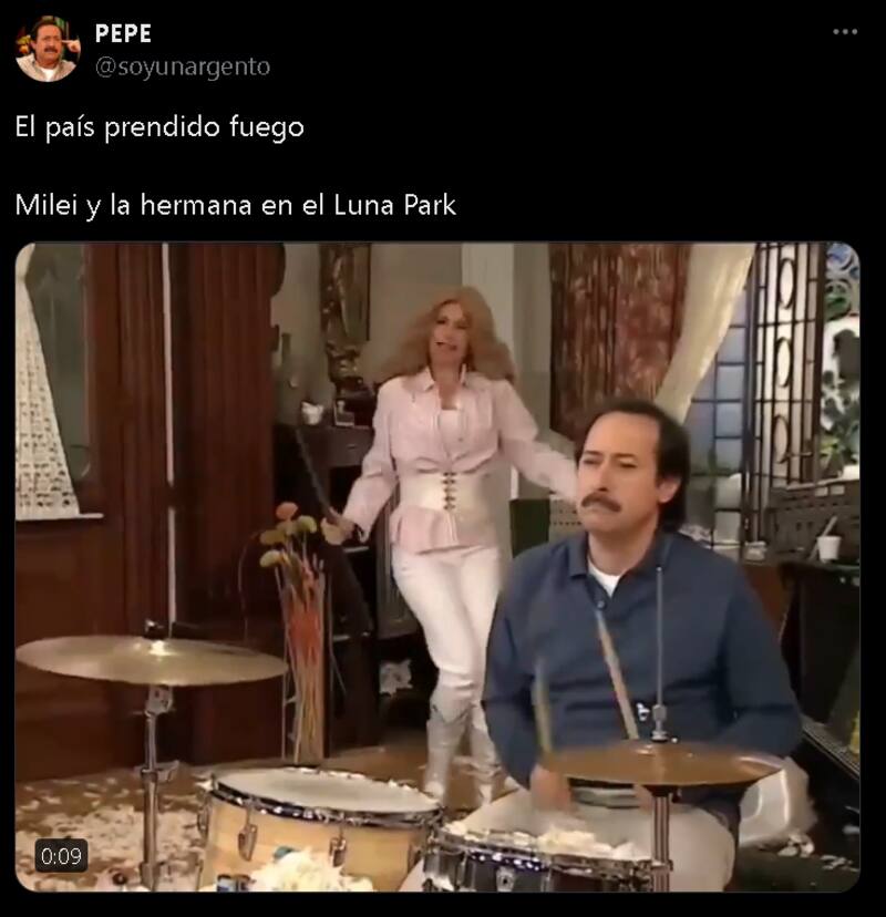 Así reaccionaron las redes sociales ante la presentación de su libro.