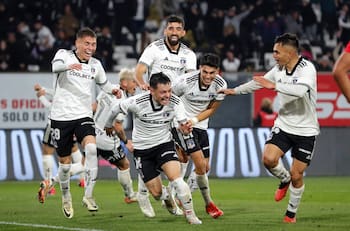 Por si se cae el fichaje de Mauricio Isla: las dos opciones que maneja Colo Colo en el extranjero