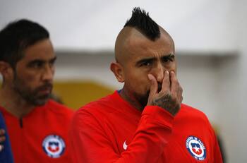 Se dio vuelta la tortilla: Arturo Vidal recibe cientos de "Buenas noches" en su última publicación