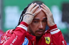 “Murió en mis brazos”: Lewis Hamilton y la enorme pena que lo golpea