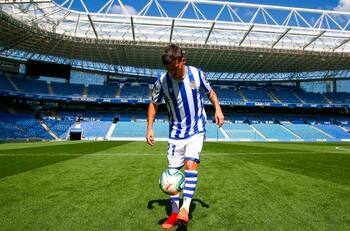 Así fue presentado David Silva en la Real Sociedad antes de dar positivo por covid