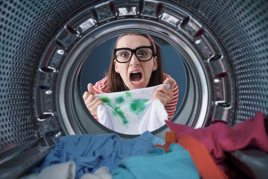 Libera a tu ropa de las manchas.