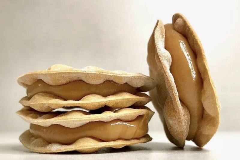 Conoce cómo cocinar estas hojarascas con manjar.