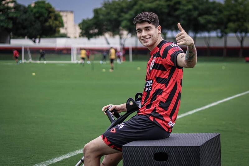 en Atlético Goianiense.