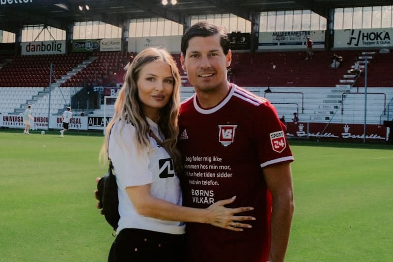 Miiko Albornoz junto a su esposa Zandra. (Foto: @Zandra.Albornoz)