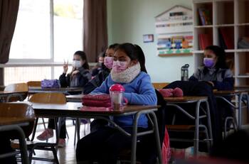 Vacaciones de Invierno: Mineduc adelantó vacaciones escolares y las extendió por 25 días