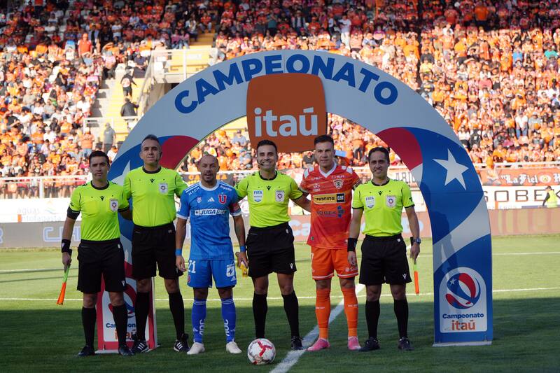 Cobreloa vs Universidad de Chile.