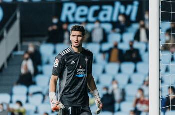 Video | Extraordinaria atajada de Matías Dituro a Radamel Falcao en partido del Celta