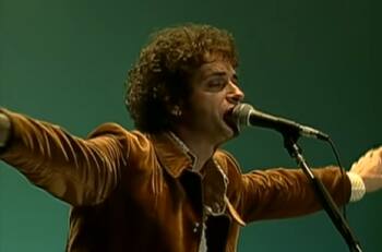 "Nada tiene que ver con mis viajes frecuentes a Chile": Así fue la carta con que Gustavo Cerati explicó la separación de Soda Stereo