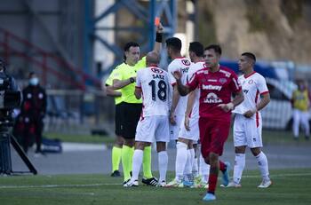 VIDEO | ¿Agresión o simulación? La jugada que le costó la expulsión a Lucas Passerini a segundos de entrar