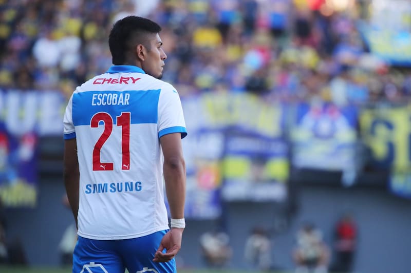 El defensa se despidió de la UC. Foto: Agencia ATON.