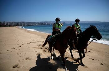 Detienen a candidato a alcalde de Zapallar por hacer campaña en Fase 2