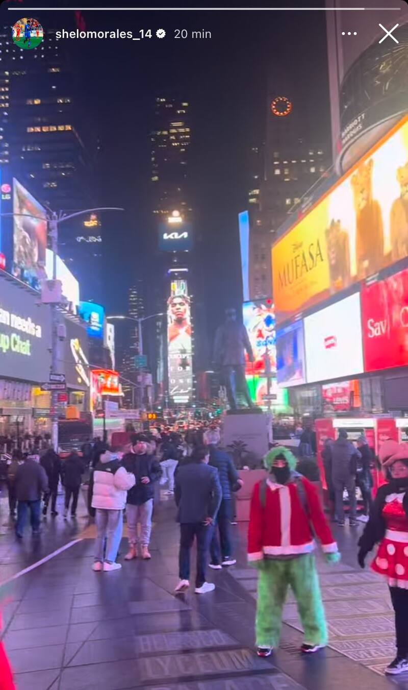 Marcelo Morales en Times Square.