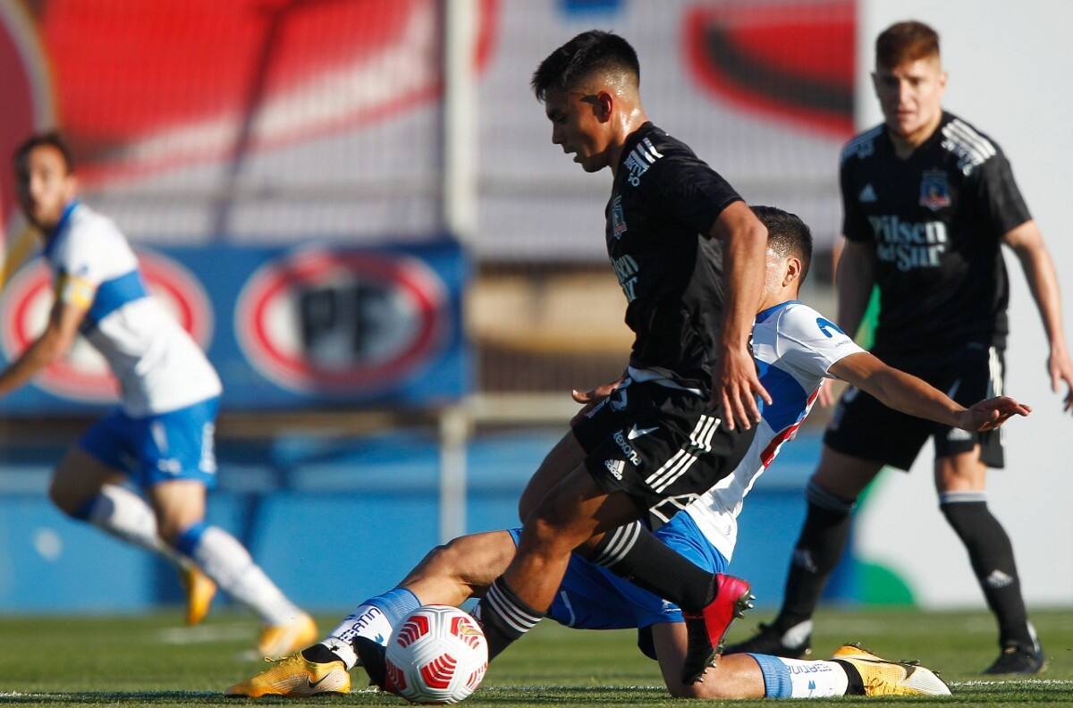 De titular a ignorado: ¿Por qué Gustavo Quinteros dejó de usar a Vicente Pizarro en Colo Colo?