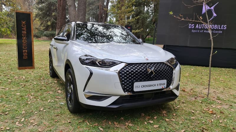 Este SUV compacto 100% eléctrico tiene 320 kilómetros de autonomía para ir donde quieras.