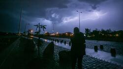 VIDEO | Impresionante tormenta eléctrica se registró en Argentina: Rayos y relámpagos iluminaron el cielo